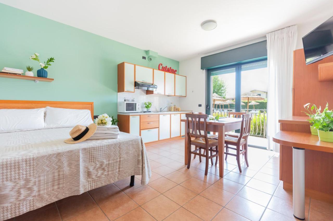Nettuno Residence Hotel Peschiera del Garda Eksteriør billede