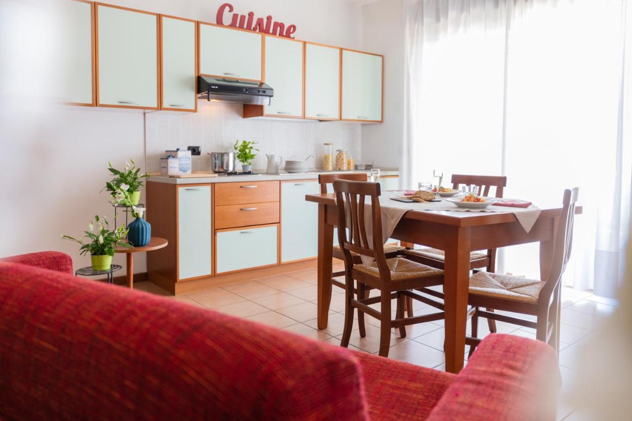 Nettuno Residence Hotel Peschiera del Garda Eksteriør billede
