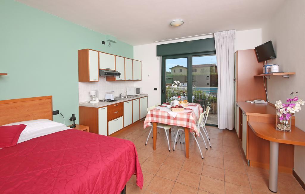 Nettuno Residence Hotel Peschiera del Garda Eksteriør billede