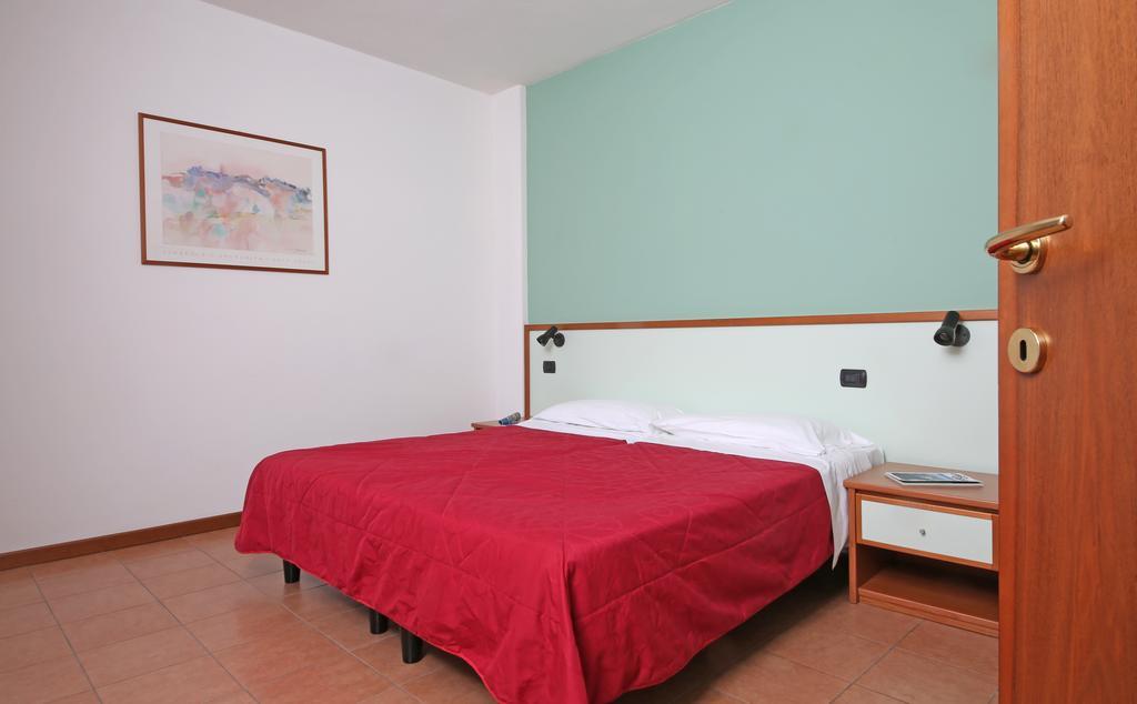 Nettuno Residence Hotel Peschiera del Garda Eksteriør billede