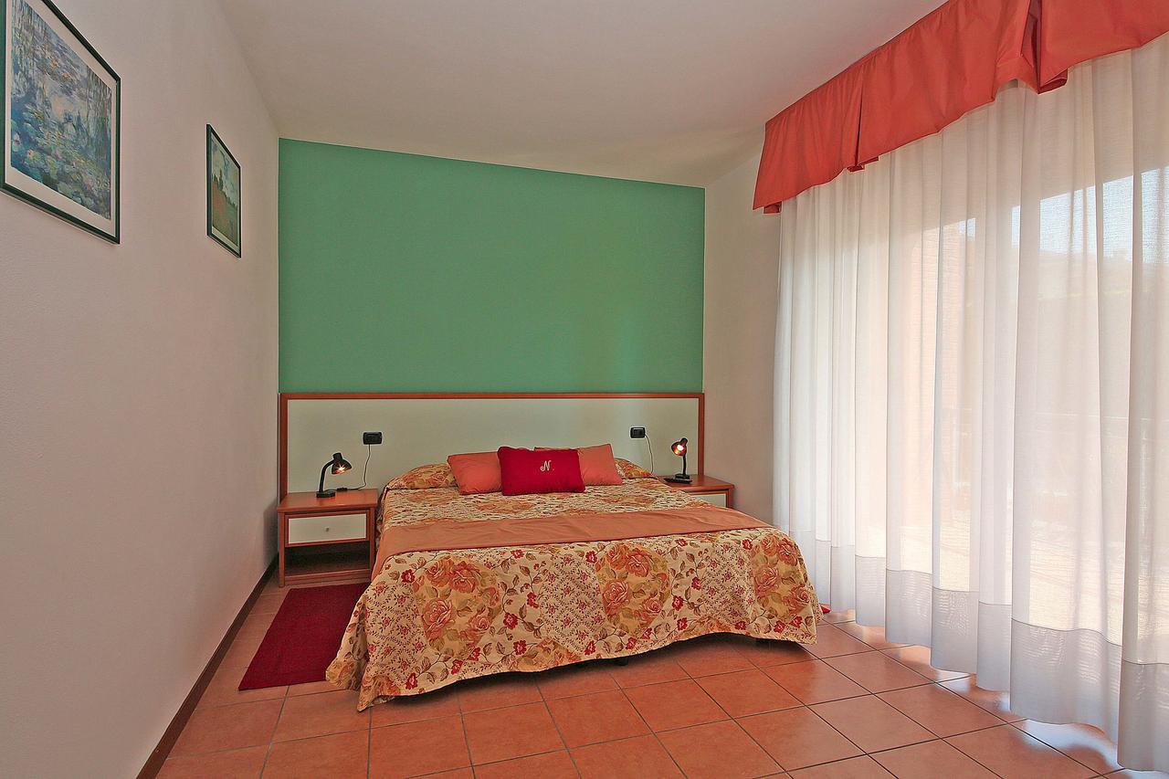 Nettuno Residence Hotel Peschiera del Garda Eksteriør billede