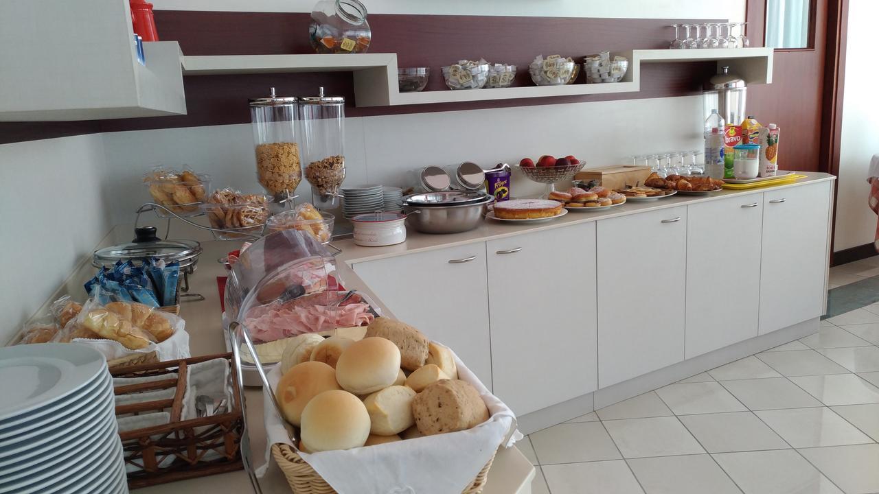 Nettuno Residence Hotel Peschiera del Garda Eksteriør billede